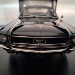 Ford Mustang GT Fastback 1968 Schaal 1:18 - Afbeelding 4