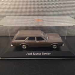 Ford Taunus Turnier 1970 Schaal 1:43 - Afbeelding 5