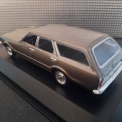 Ford Taunus Turnier 1970 Schaal 1:43 - Afbeelding 3