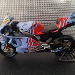 Ducati Desmosedici GP24 #73  Schaal 1:18 - Afbeelding 2