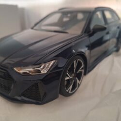Audi RS6 Avant Carbon Black Edition Schaal 1:18 - Afbeelding 2