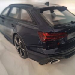 Audi RS6 Avant Carbon Black Edition Schaal 1:18 - Afbeelding 4
