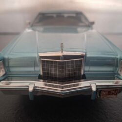 Lincoln Continental Mark V 1978 Schaal 1:18 - Afbeelding 4