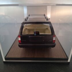 Volvo 960 Estate Blackberry Schaal 1:18 - Afbeelding 5