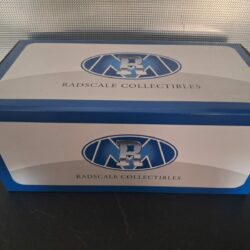 Volvo S70R Saffraan Schaal 1:18 - Afbeelding 7