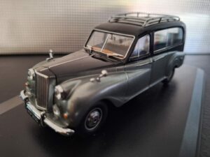 Austin Princes Hearse Schaal 1:43
