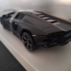Lamborghini Countach LPi 800-4 Schaal 1:24 - Afbeelding 3