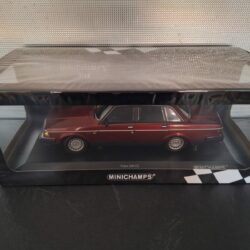 Volvo 240 GL 1986 D.Rood Schaal 1:18 - Afbeelding 4
