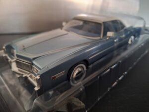 Cadillac Eldorado Convertible 1976 Schaal 1:18