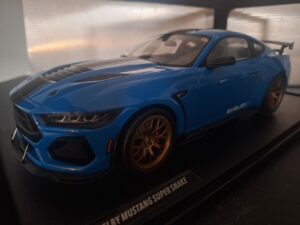 Ford Mustang Shelby Super Snake Grabber 2025 Schaal 1:18