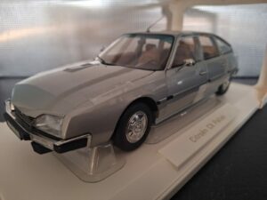 Citroën CX 2200 Pallas 1976 Schaal 1:18