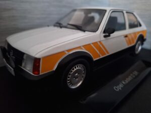 Opel Kadett D SR 1983 Schaal 1:18