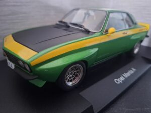 Opel Manta A 1974 Schaal 1:18